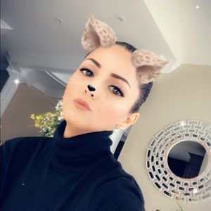 Meet your Posher, Fatiha